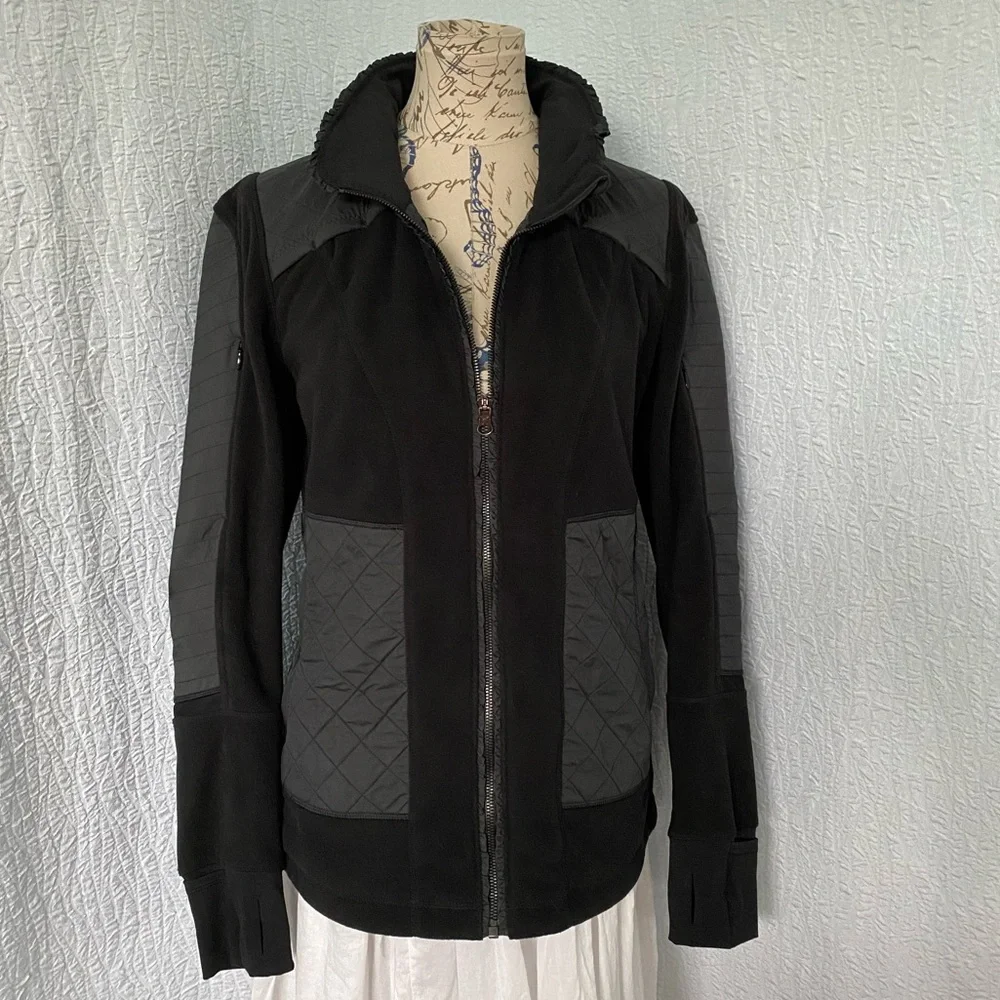 Lululemon Fleecy Keen Black Quilted Jacket No Hooded Dickie